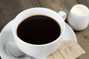 Τσάι vs Καφές: Ποια είναι τελικά η πιο υγιεινή επιλογή;