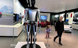 Η χώρα που σε 2 χρόνια θα παράγει μαζικά ανθρωποειδή ρομπότ – «Θα αλλάξουν τον κόσμο, όπως τα κινητά»